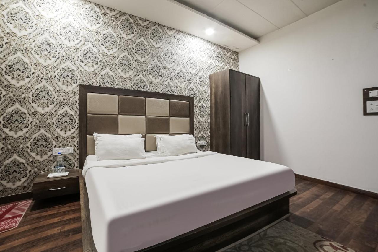 Townhouse Hollywood Heights Otel Amritsar Dış mekan fotoğraf