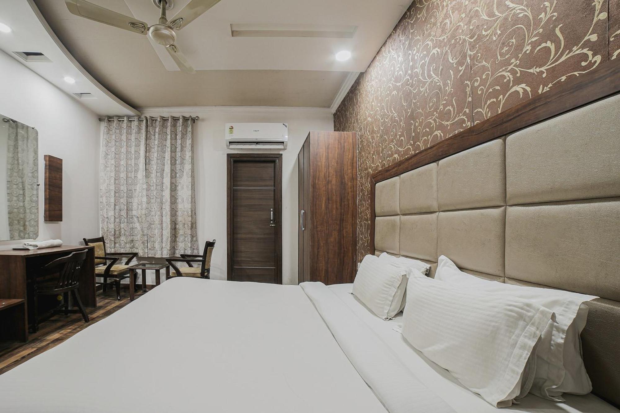 Townhouse Hollywood Heights Otel Amritsar Dış mekan fotoğraf
