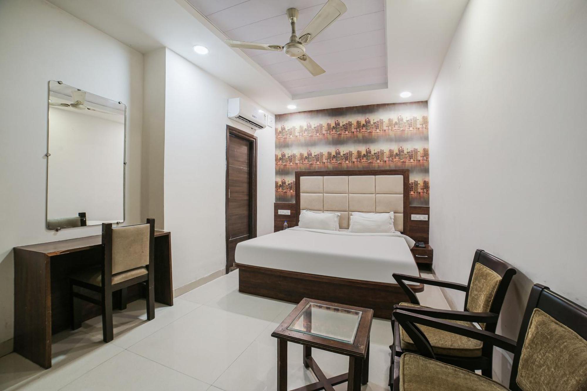 Townhouse Hollywood Heights Otel Amritsar Dış mekan fotoğraf