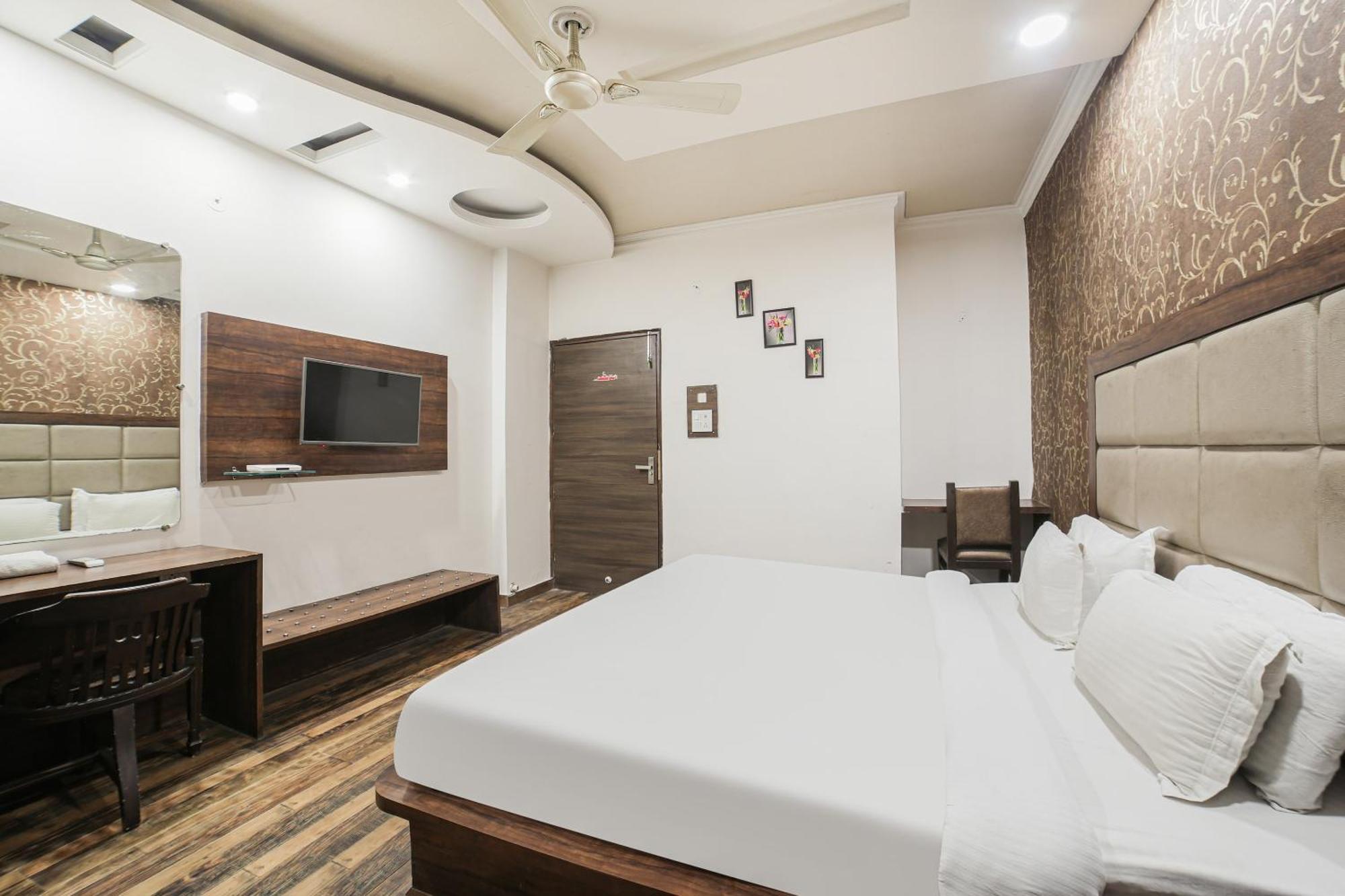 Townhouse Hollywood Heights Otel Amritsar Dış mekan fotoğraf
