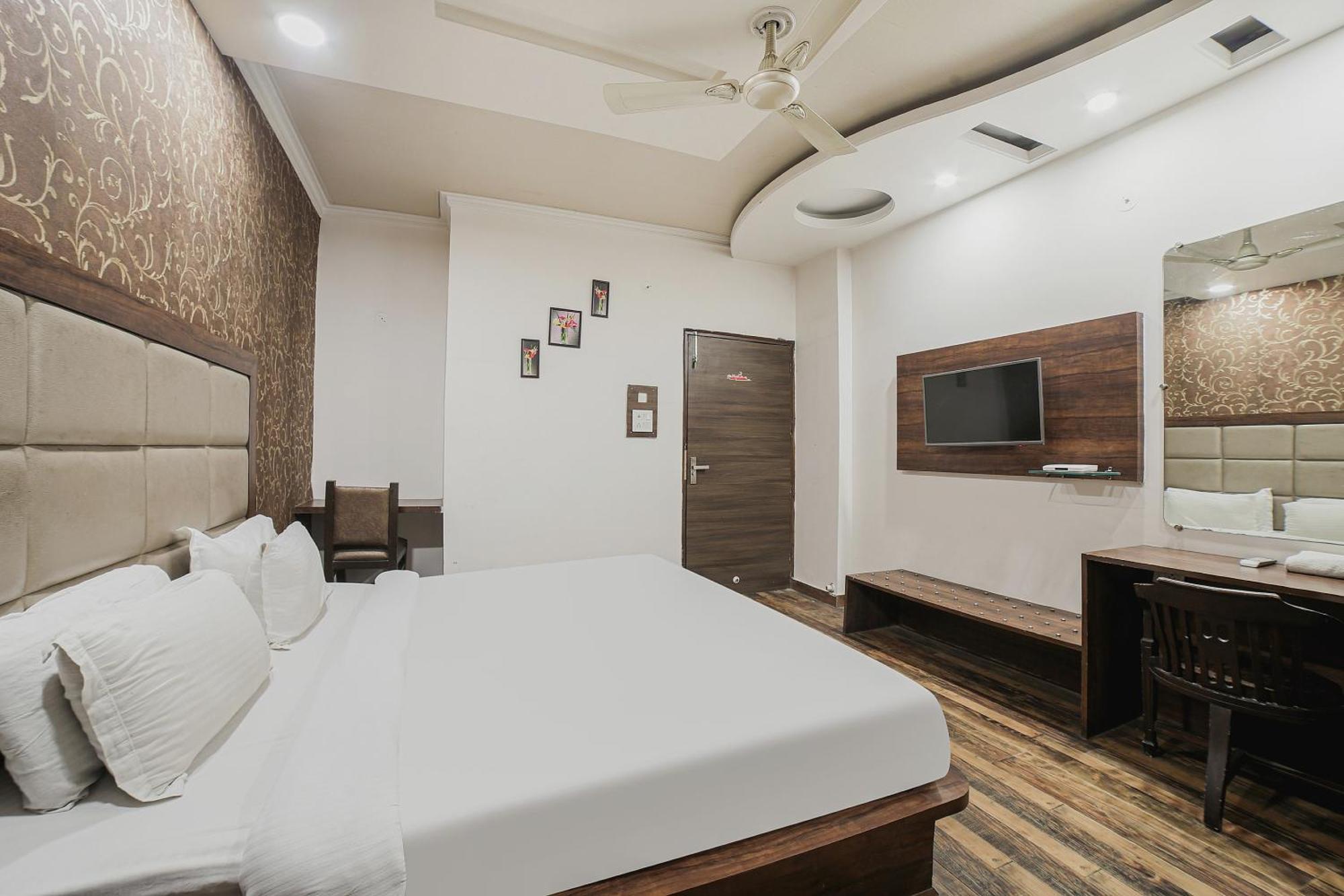Townhouse Hollywood Heights Otel Amritsar Dış mekan fotoğraf