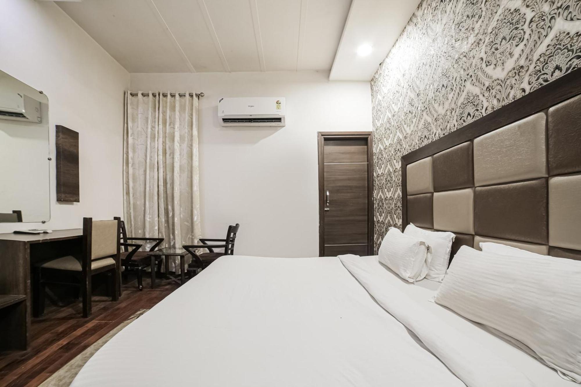 Townhouse Hollywood Heights Otel Amritsar Dış mekan fotoğraf